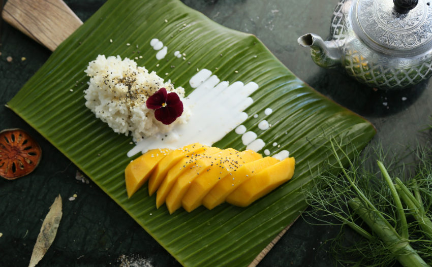 Khao Neow Ma Muang - Mango sticky rice - one of the best Thai Food dishes | My love for traveling | travel blog