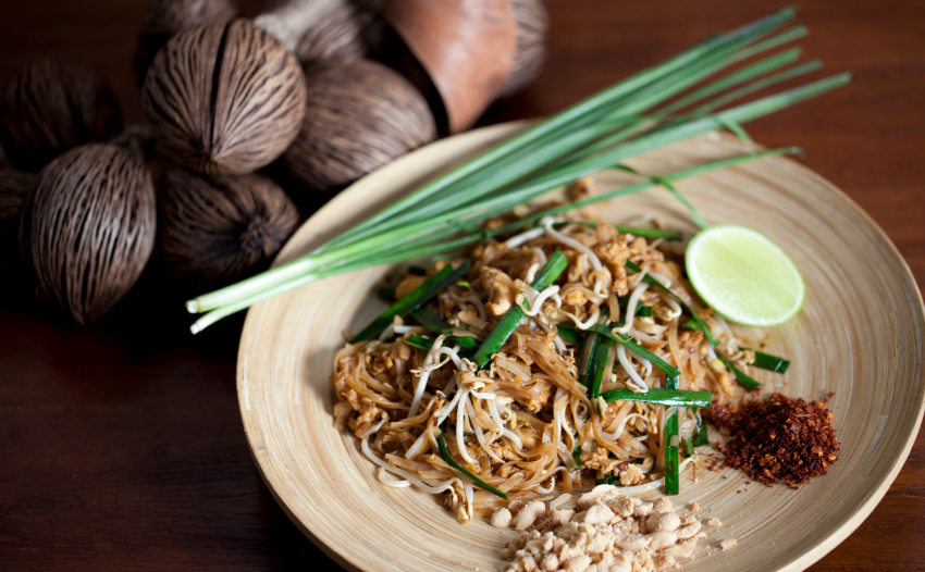 Pad Thai, Thai style fried noodles - one of the best Thai Food dishes | My love for traveling | travel blog